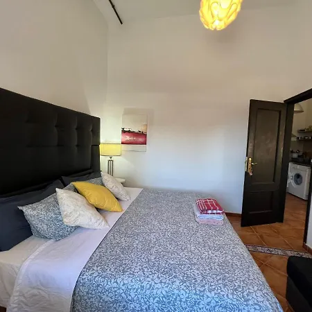 Alcamar Privada Con Areas De Sala, Cocina Y Bano Que Se Comparten Cerca Al Mar! Alcala (Tenerife)