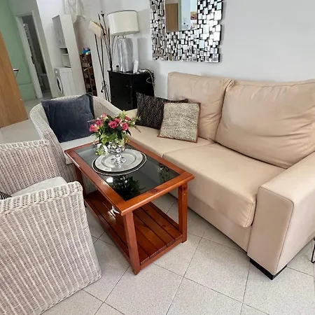 Homestay Alcamar Privada Con Areas De Sala, Cocina Y Bano Que Se Comparten Cerca Al Mar! Alcala (Tenerife)