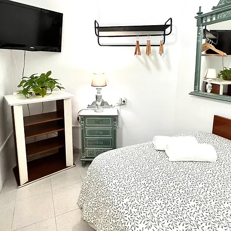 Homestay Alcamar Privada Con Areas De Sala, Cocina Y Bano Que Se Comparten Cerca Al Mar!