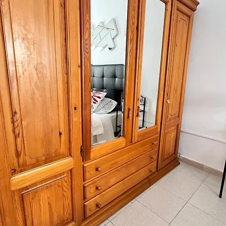 Alcamar Privada Con Areas De Sala, Cocina Y Bano Que Se Comparten Cerca Al Mar! Homestay Alcala (Tenerife)